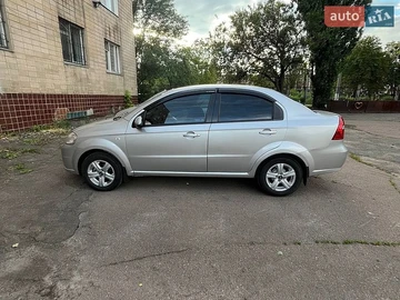 Авто Chevrolet Aveo 2008 № 8883368