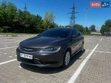 Авто Chrysler 200 2015 № 8883586