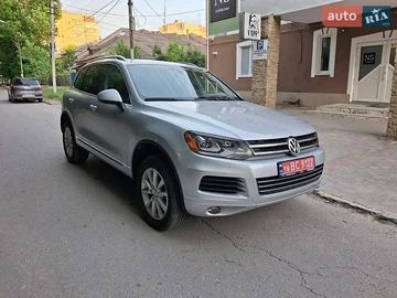 Авто Volkswagen Touareg 2013 № 8883704