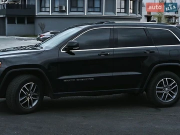 Авто Jeep Grand Cherokee 2018 № 8883856