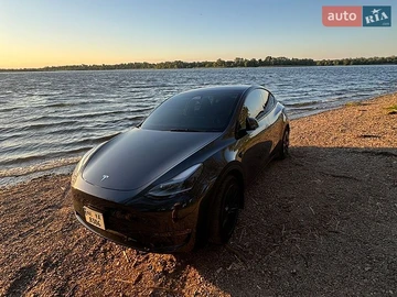 Авто Tesla Model Y 2024 № 8883872