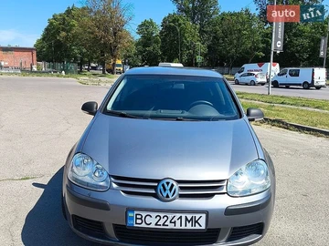 Авто Volkswagen Golf 2004 № 8884040