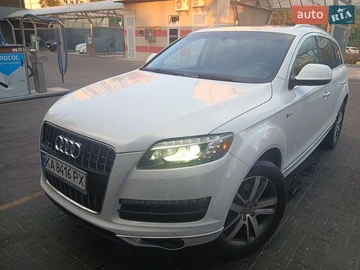 Авто Audi Q7 2015 № 8884101