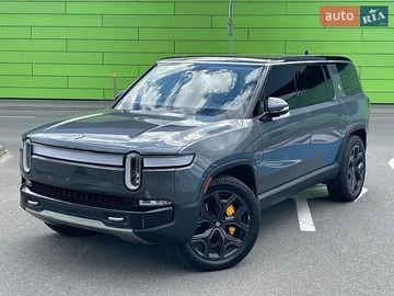 Авто Rivian R1S 2023 № 8884129