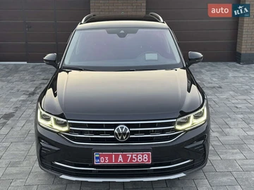 Авто Volkswagen Tiguan 2022 № 8884197