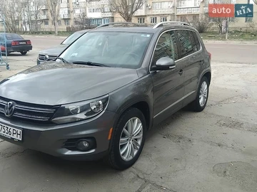 Авто Volkswagen Tiguan 2015 № 8884223