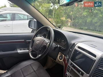 Авто  Y 2010 № 8884403