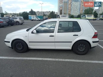 Авто Volkswagen Golf 2000 № 8884411