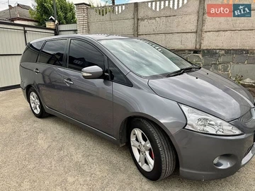 Авто Mitsubishi Grandis 2008 № 8884465