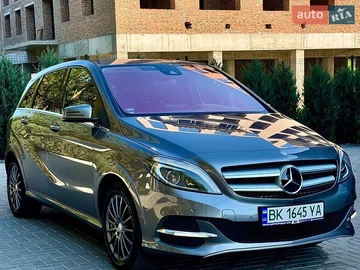 Авто Mercedes B-Class 2015 № 8884482