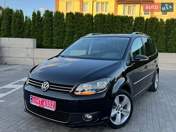 Авто Volkswagen Touran 2013 № 8884489