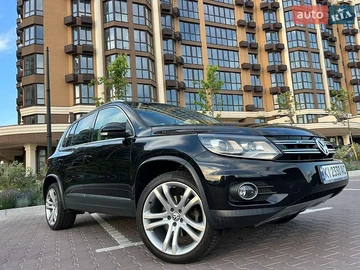 Авто Volkswagen Tiguan 2015 № 8884544