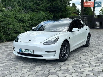 Авто Tesla Model 3 2021 № 8884552
