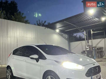 Авто Ford Fiesta 2013 № 8884641