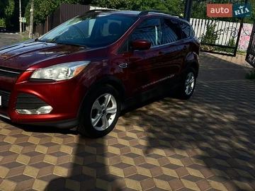 Авто Ford Escape 2016 № 8884718