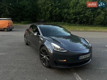 Авто Tesla Model 3 2018 № 8884799