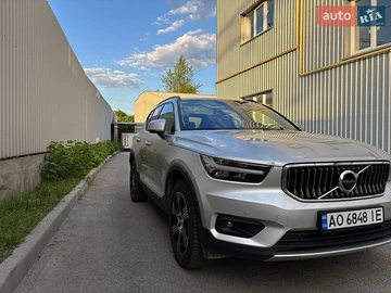 Авто Volvo Xc40 2019 № 8884810