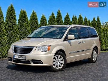 Авто Chrysler Town Country 2014 № 8885062