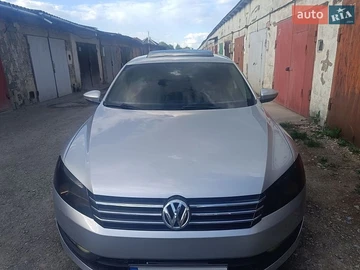 Авто Volkswagen Passat 2013 № 8885075