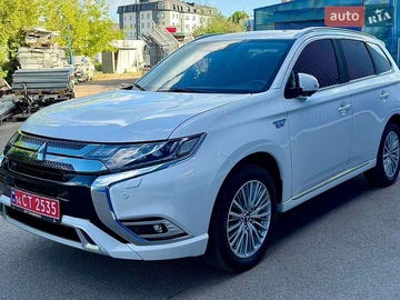 Авто Mitsubishi Outlander 2019 № 8885225