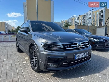 Авто Volkswagen Tiguan 2020 № 8885240