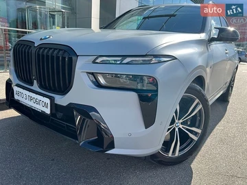 Авто BMW X7 2023 № 8885261
