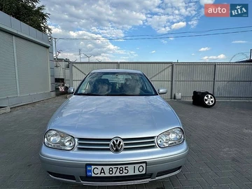 Авто Volkswagen Golf 2002 № 8885278