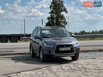 Авто Mitsubishi Outlander Xl 2011 № 8885553