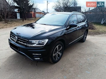 Авто Volkswagen Tiguan 2017 № 8886082