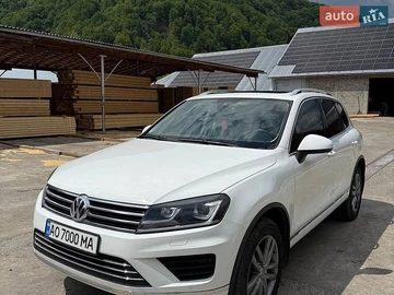Авто Volkswagen Touareg 2016 № 8886248