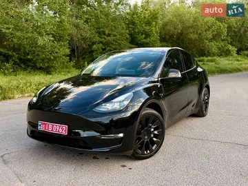 Авто Tesla Model Y 2021 № 8886249