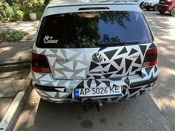 Авто Volkswagen Golf 2002 № 8886375