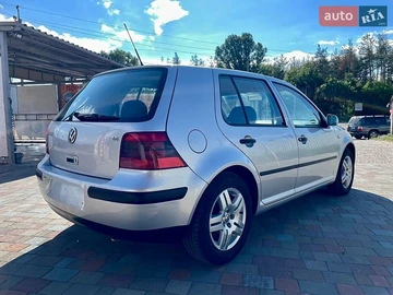 Авто Volkswagen Golf 2000 № 8886440