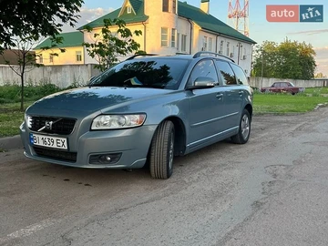 Авто Volvo V50 2009 № 8886493