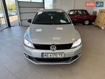 Авто Volkswagen Jetta 2011 № 8886557