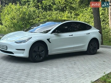 Авто Tesla Model 3 2019 № 8886794