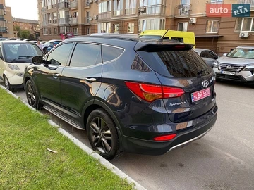 Авто Hyundai Santa Fe 2013 № 8886855