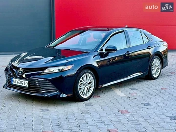 Авто Toyota Camry 2019 № 8887437