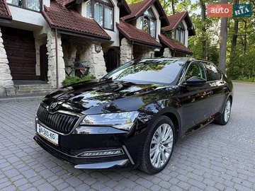 Авто Skoda Superb 2021 № 8887484