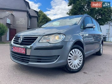 Авто Volkswagen Touran 2008 № 8887555