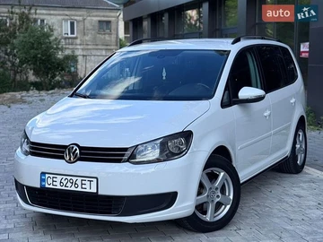 Авто Volkswagen Touran 2014 № 8887757