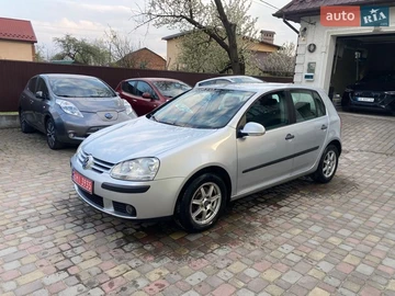 Авто Volkswagen Golf 2005 № 8887925