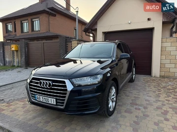 Авто Audi Q7 2017 № 8888210