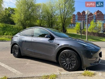 Авто Tesla Model Y 2023 № 8888211