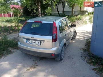 Авто Ford Fiesta 2007 № 8889166