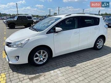 Авто Toyota Verso 2014 № 8889377