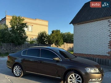 Авто Volkswagen Passat 2014 № 8889392