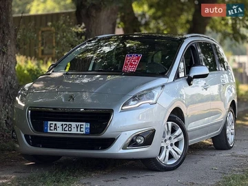 Авто Peugeot 5008 2016 № 8889393