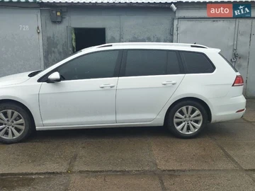 Авто Volkswagen Golf 2018 № 8889541