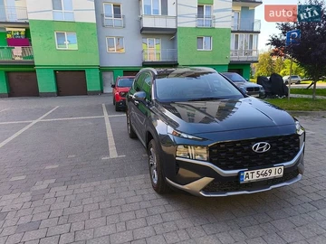 Авто Hyundai Santa Fe 2023 № 8889577